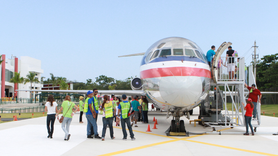 Aviones para niños - Aprende los números con aviones - Aeropuerto